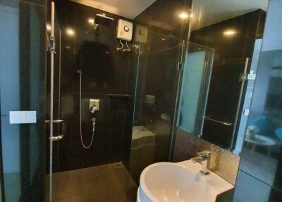 Studio Condo at Rhythm Sukhumvit 36-38 near BTS Thong Lor