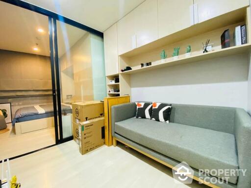 1-BR Condo at Life Asoke near ARL Makkasan