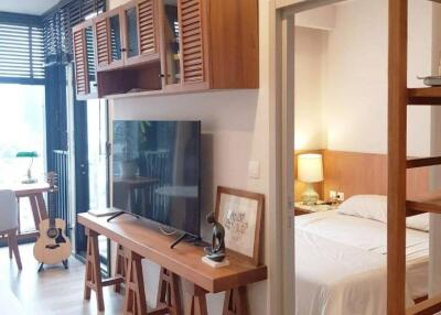 1-BR Condo at Oka Haus Sukhumvit 36 near BTS Thong Lor