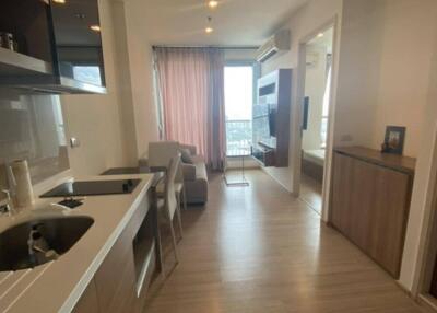 1-BR Condo at Rhythm Sukhumvit 50 near BTS On Nut