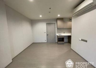 1-BR Condo at Life Sukhumvit 62 near BTS Bang Chak