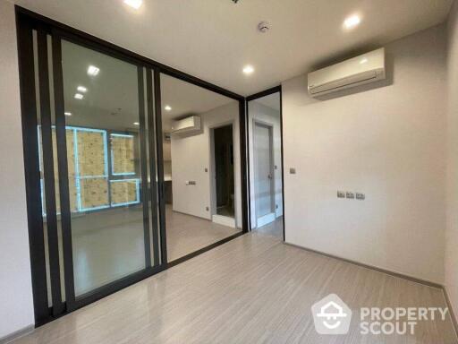 1-BR Condo at Life Sukhumvit 62 near BTS Bang Chak