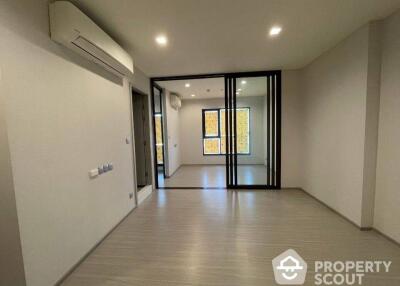 1-BR Condo at Life Sukhumvit 62 near BTS Bang Chak