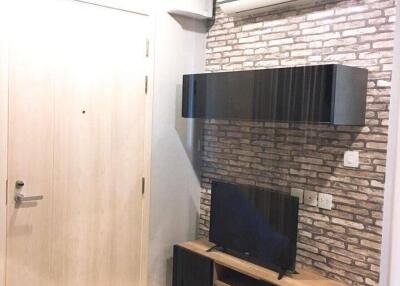 1-BR Condo at Life Asoke near ARL Makkasan