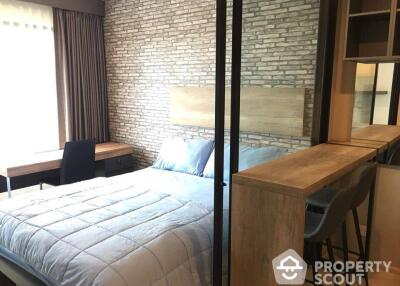 1-BR Condo at Life Asoke near ARL Makkasan