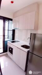 1-BR Condo at Life Asoke near ARL Makkasan