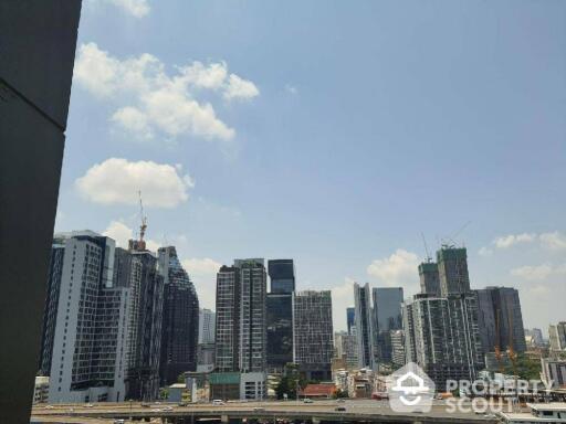 1-BR Condo at Life Asoke near ARL Makkasan