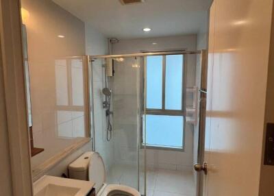 2-BR Condo at Fuse Chan-Sathorn close to Thanon Chan