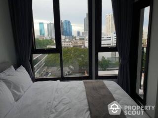 1-BR Condo at Xt Ekkamai near BTS Thong Lor