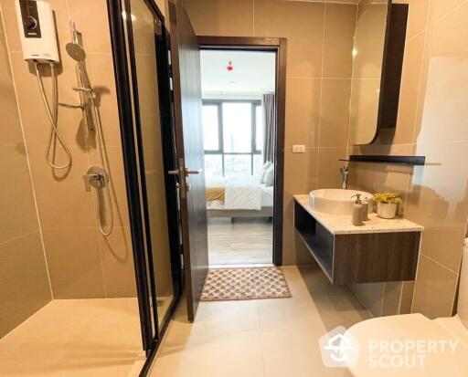 1-BR Condo at Xt Huaikhwang near MRT Huai Khwang