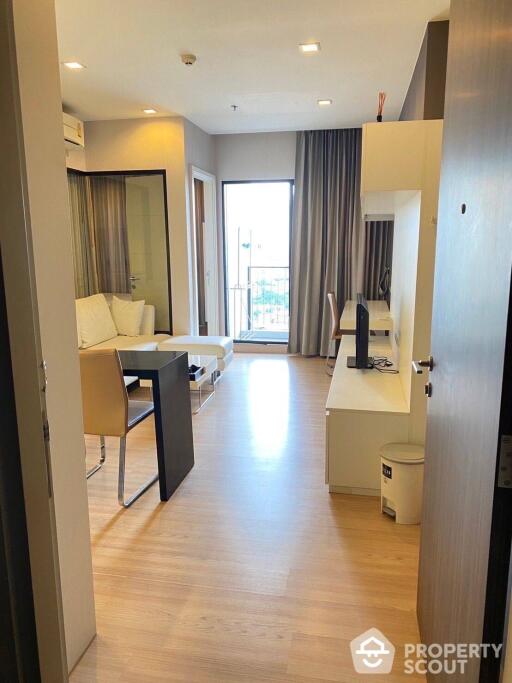 1-BR Condo at Urbano Absolute near BTS Krung Thon Buri