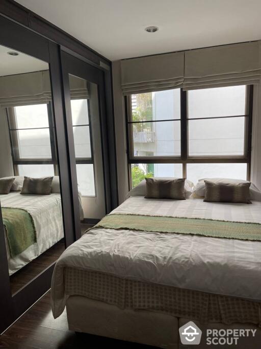 Studio Condo at Silom City Resort Condominium near BTS Chong Nonsi