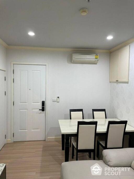 1-BR Condo at Hive Sathorn near BTS Krung Thon Buri