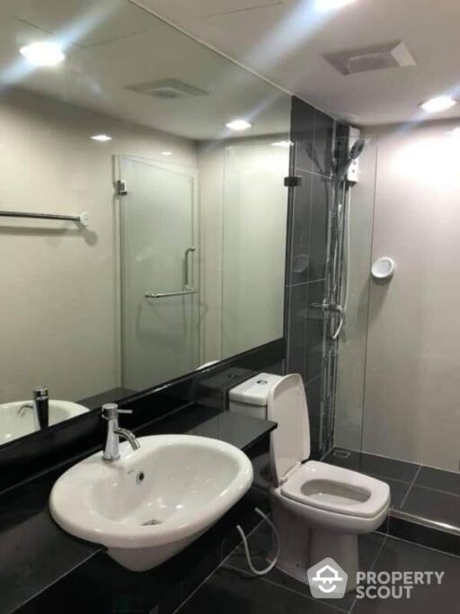 3-BR Condo at Chateau In Town Sukhumvit 64/1 near BTS Punnawithi