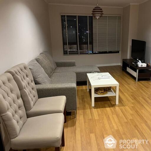 1-BR Condo at Lumpini Place Narathiwas 24 in Chong Nonsi