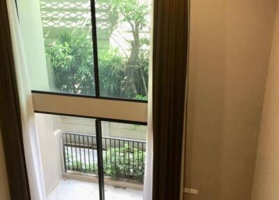 1-BR Duplex at Blossom Condo @ Sathorn-Charoenrat near BTS Surasak