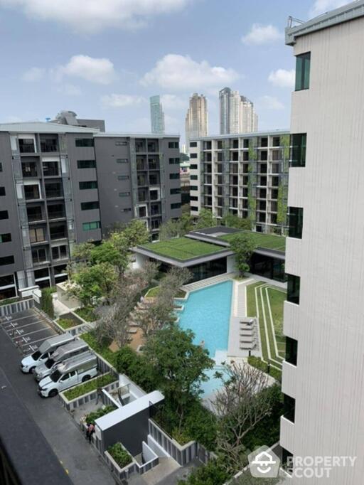 1-BR Duplex at Blossom Condo @ Sathorn-Charoenrat near BTS Surasak