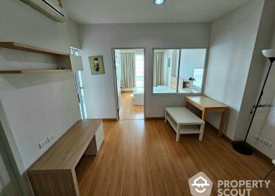 1-BR Condo at Life @ Ratchada-Suthisan near MRT Sutthisan