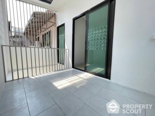 3-BR Townhouse near BTS On Nut