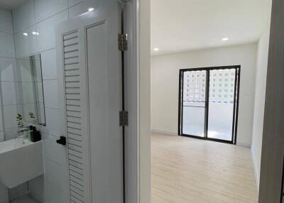 3-BR Townhouse near BTS On Nut