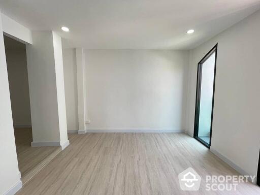 3-BR Townhouse near BTS On Nut