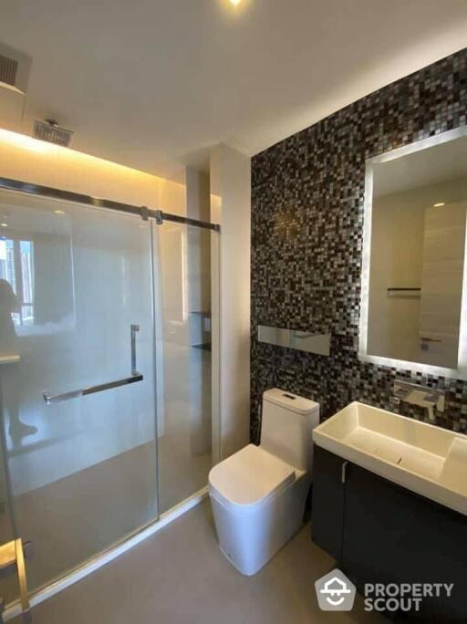 1-BR Condo at The Room Sathorn - St. Louis near BTS Surasak