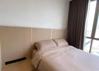 1-BR Condo at The Room Sathorn - St. Louis near BTS Surasak