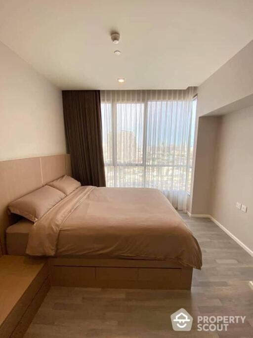 1-BR Condo at The Room Sathorn - St. Louis near BTS Surasak