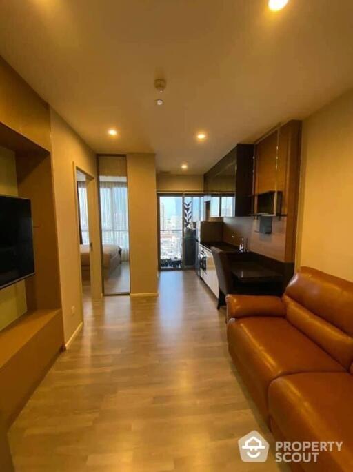 1-BR Condo at The Room Sathorn - St. Louis near BTS Surasak