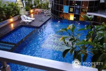 2-BR Condo at The Master Sathorn Executive near BTS Krung Thon Buri