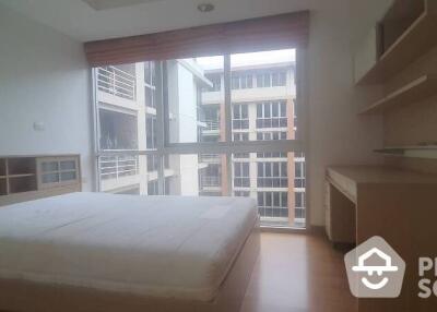 2-BR Condo at The Master Sathorn Executive near BTS Krung Thon Buri