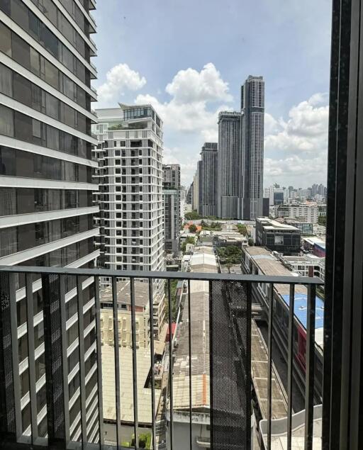 Ceil by Sansiri 2 bedroom condo for rent and sale