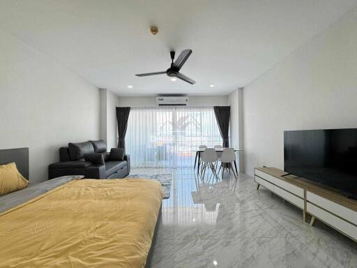 Spacious studio for sale in View Talay 5, central Jomtien.