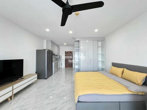 Spacious studio for sale in View Talay 5, central Jomtien.