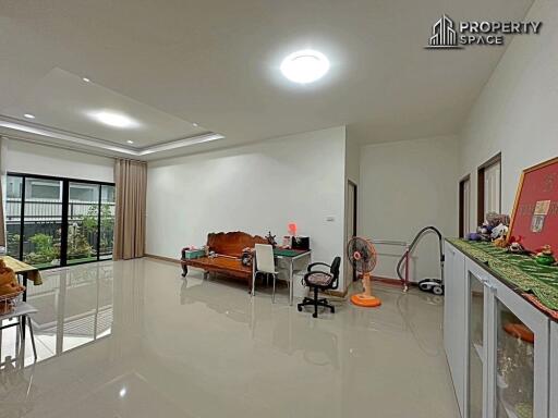 3 Bedroom House In Nong Pla Lai Pattaya For Sale