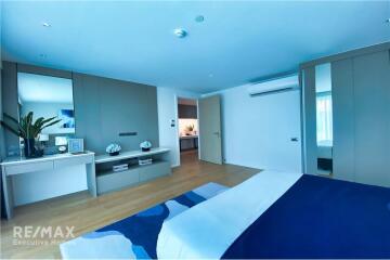 Pet Friendly 3 Bedroom Condo with Big Balcony for Rent in Ekamai