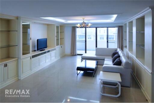 For Sale: Spacious 3-Bedroom Condo at Regent on the Park 2 in Sukhumvit 61  BTS Ekkamai 14 Mins Walk