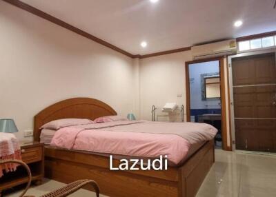 6 Rooms 9 Baths 316 SQ.M. Apartment in Pratumnak