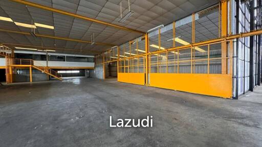 Showroom with workshop for rent in Srinakarin 34