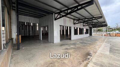 Showroom with workshop for rent in Srinakarin 34