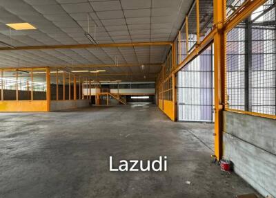 Showroom with workshop for rent in Srinakarin 34