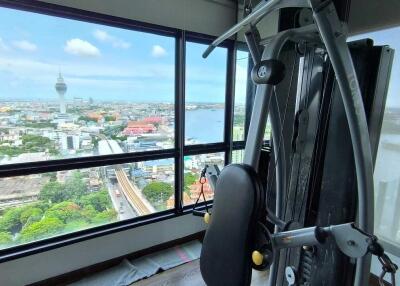 Gym with city view