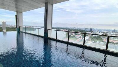 Rooftop swimming pool with city view