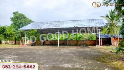 Carport area with metal roof