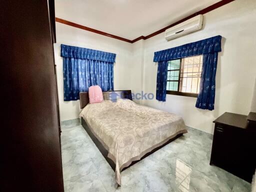 2 Bedrooms House in Ponthep 1 East Pattaya H011733