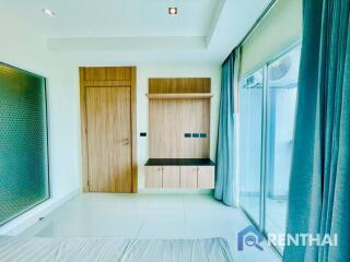 Fully-Furnished 2-Bed Condo in Pattaya