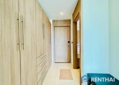 Fully-Furnished 2-Bed Condo in Pattaya