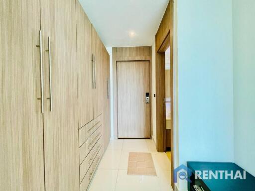 Fully-Furnished 2-Bed Condo in Pattaya