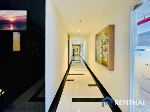 Fully-Furnished 2-Bed Condo in Pattaya