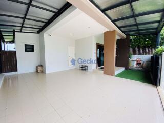 3 Bedrooms House in The Pattalet East Pattaya H009556